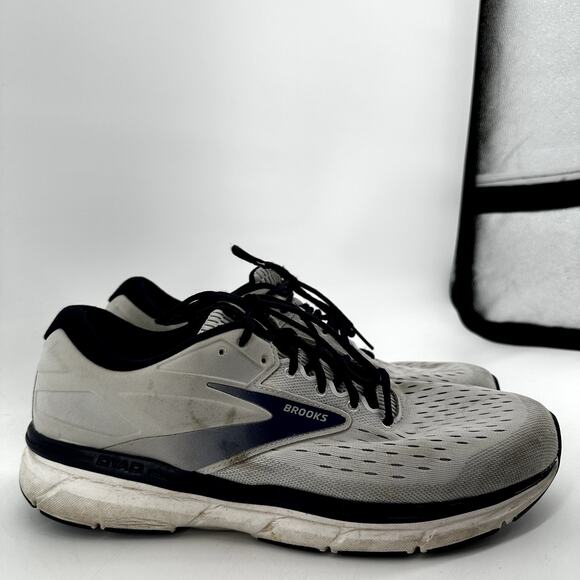 Brooks Dyad 11 Road Running Shoes BioMoGo DNA Dual Arch Pods White Navy 14EE main image 4